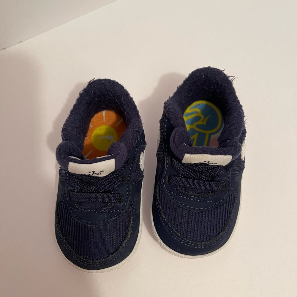 NIKE FORCE 1 Crib SE (CB) Size 4C Navy Blue Booties Shoes
DB4078-400